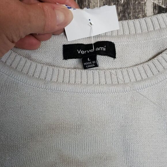 "BUT FIRST LET ME TAKE AN ELFIE" SWEATER - NEW - Picture 6 of 9